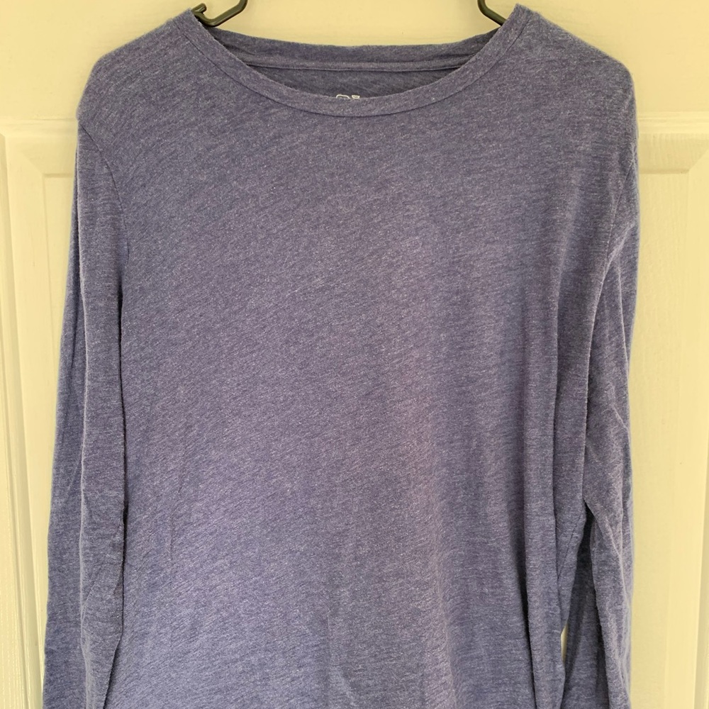 Buy 2 & get 2 free! Vineyard Vine purple shirt